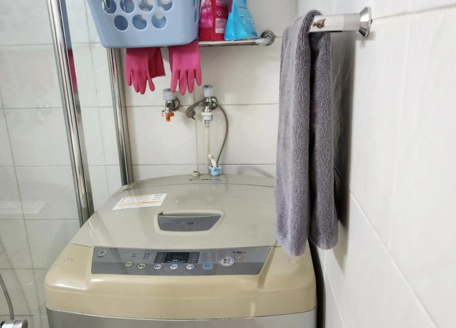 Hongdae Guesthouse3 1Min From Hongik Uni Station Exit #1 Seoul 0*,  South Korea