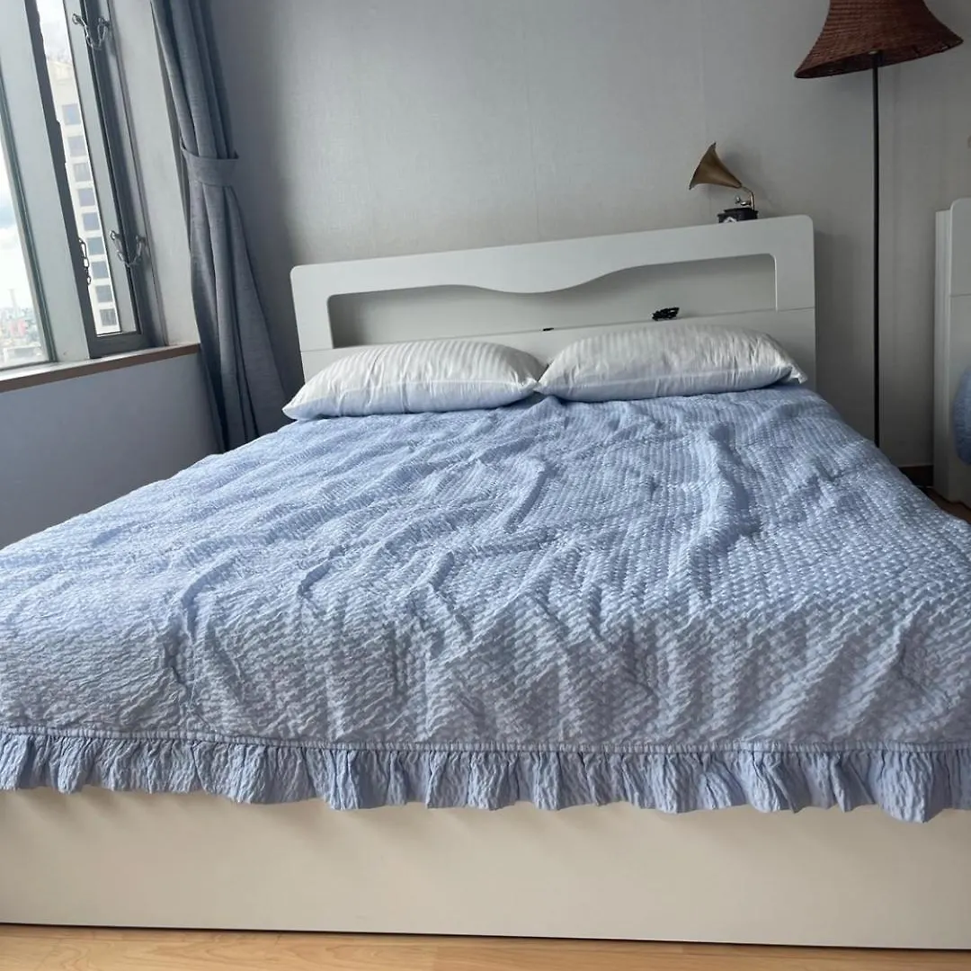 Apartment Hongdae Guesthouse3 1Min From Hongik Uni Station Exit #1 Seoul